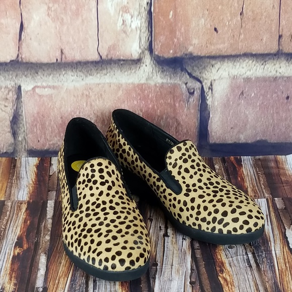 fitflop leopard print